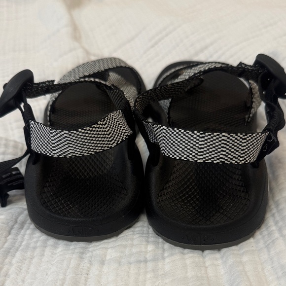 Chaco Black and White Sandals - Picture 3 of 5